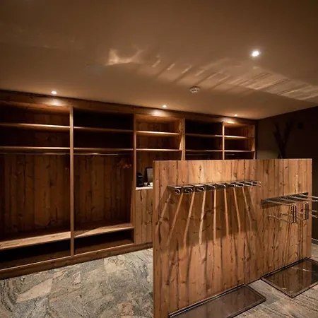 4br Chalet Direct Ski-in - Spa&wellness - What'app - 0034-635-518-216 - For Reservations! Villa Strass (Vorarlberg)