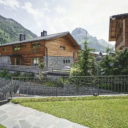 Villa 4br Chalet Direct Ski-in - Spa&wellness - What'app - 0034-635-518-216 - For Reservations!